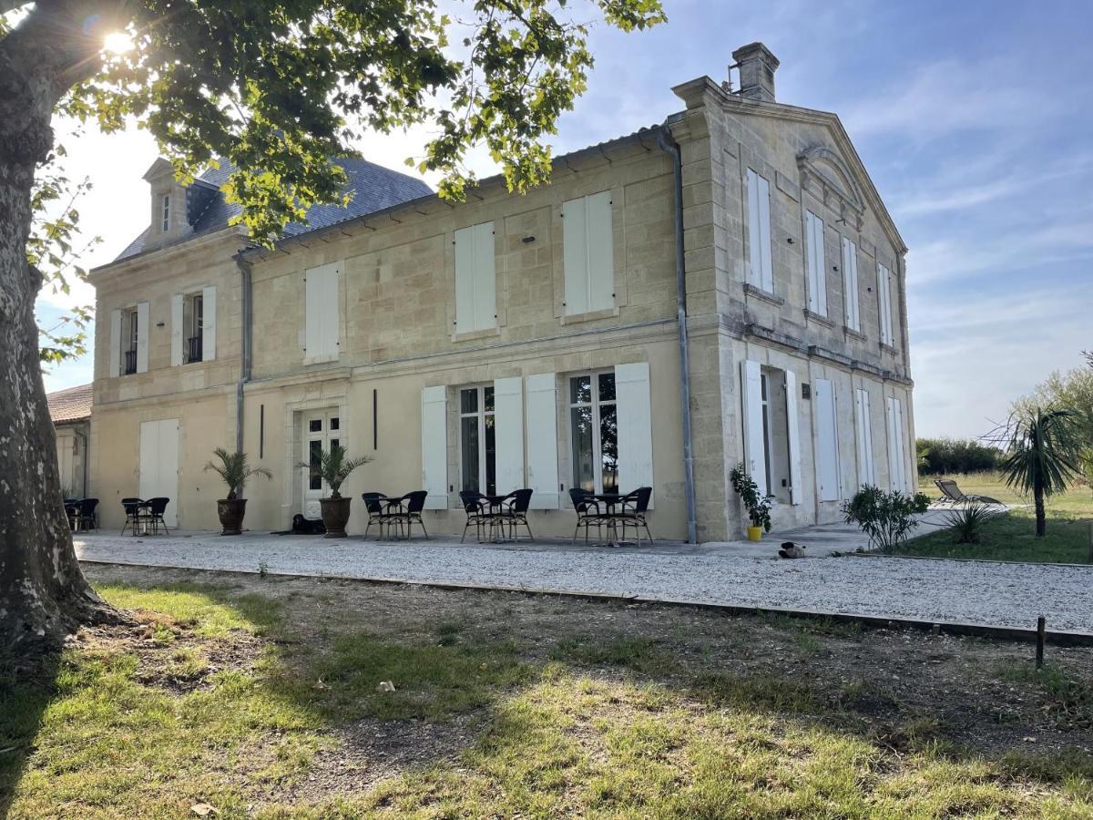 Chateau De Neyran Chambre D'Hotes & Spa Soulac-sur-Mer Bagian luar foto